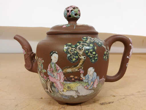 紫砂加彩仕女人物壶